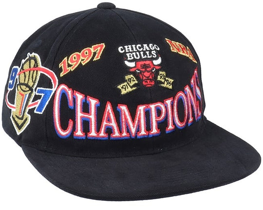  Mitchell & Ness Cappello Nba Champions 97 Chicago Bulls Deadstock Snapback Black Mitchell E Ness Uomo Nero