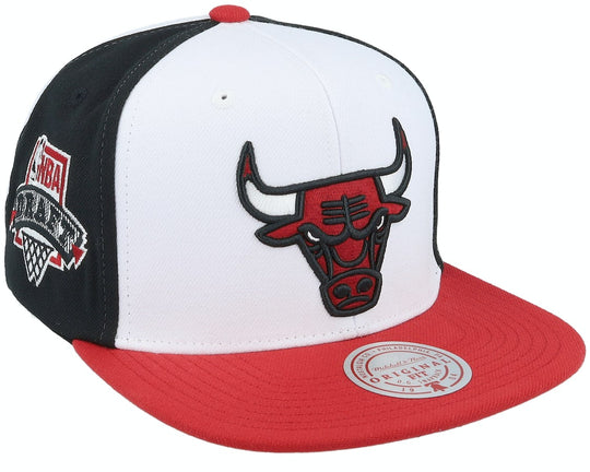  Mitchell & Ness Cappello Nba Core I Snapback Chicago Bulls Mitchell E Ness Uomo Bianco